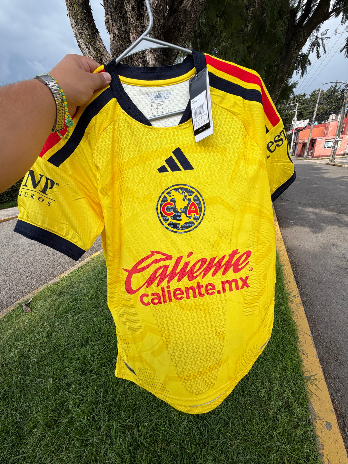 América Local 26-27